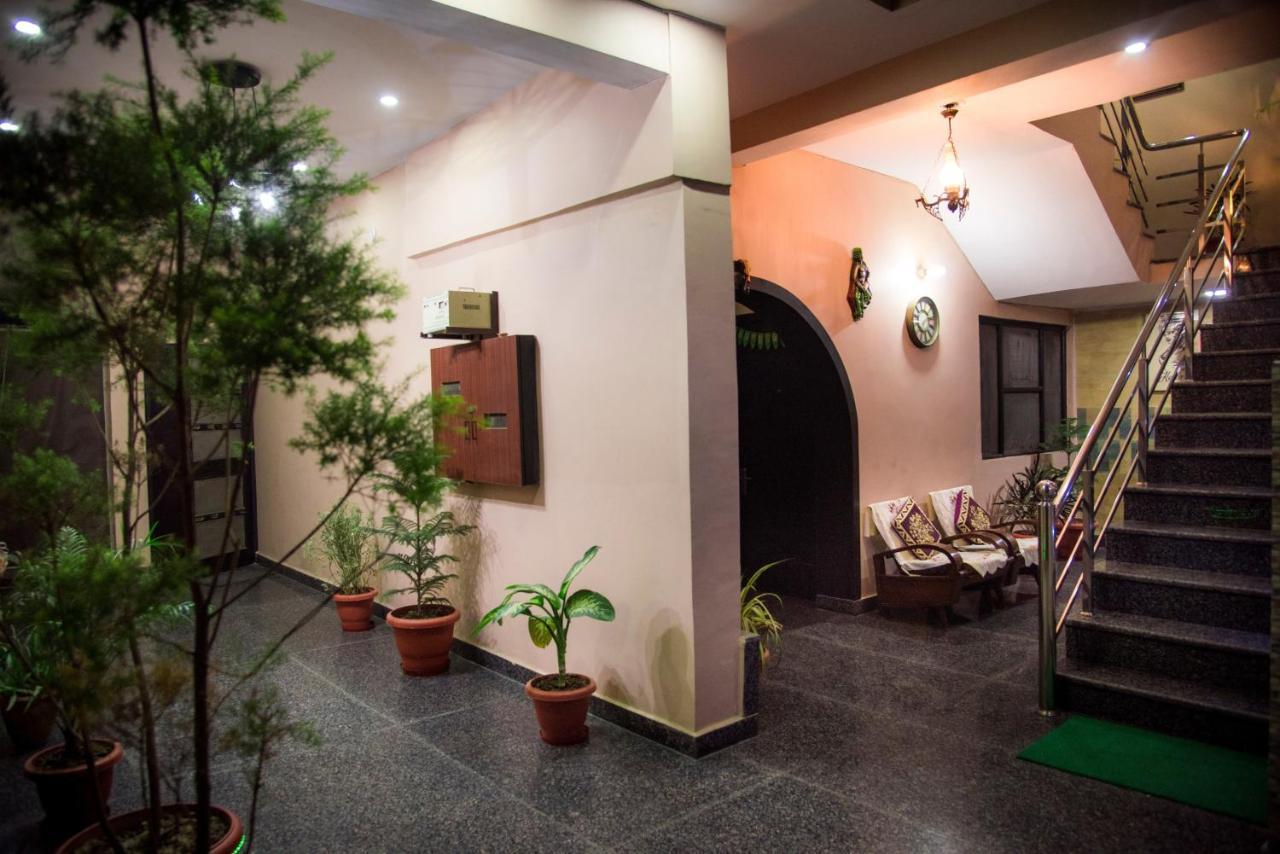 Udee's Homestay Agra  Buitenkant foto